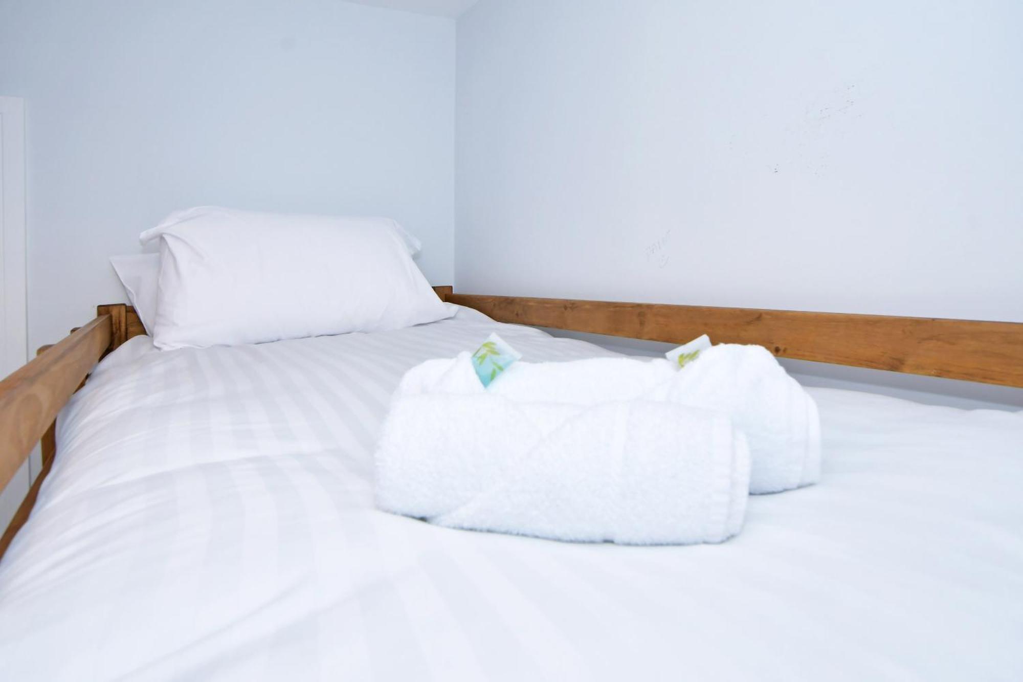 Lancaster House By Yourstays - Gorgeous Family In The Countryside Holiday home *