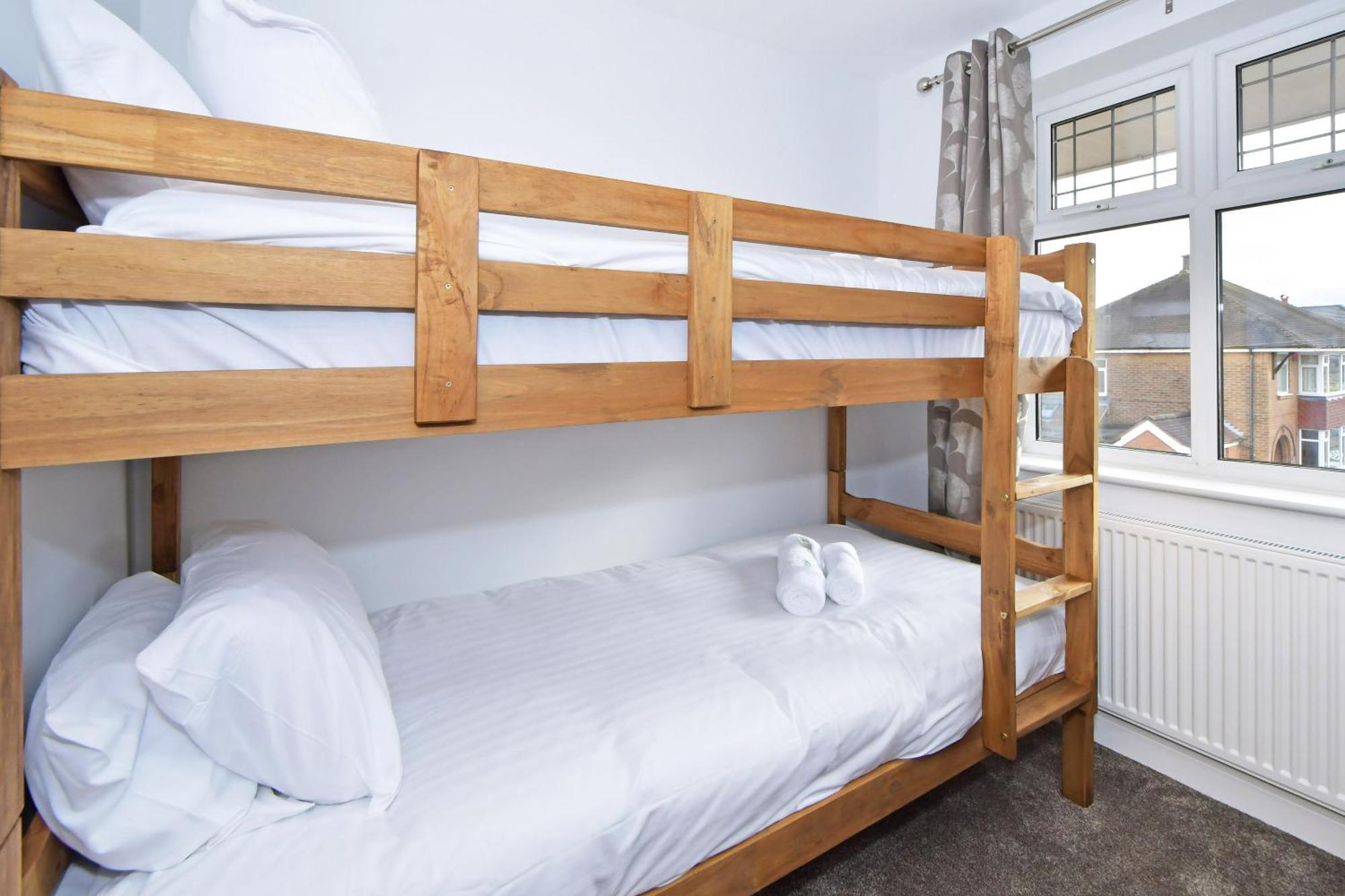 Lancaster House By Yourstays - Gorgeous Family In The Countryside Holiday home *